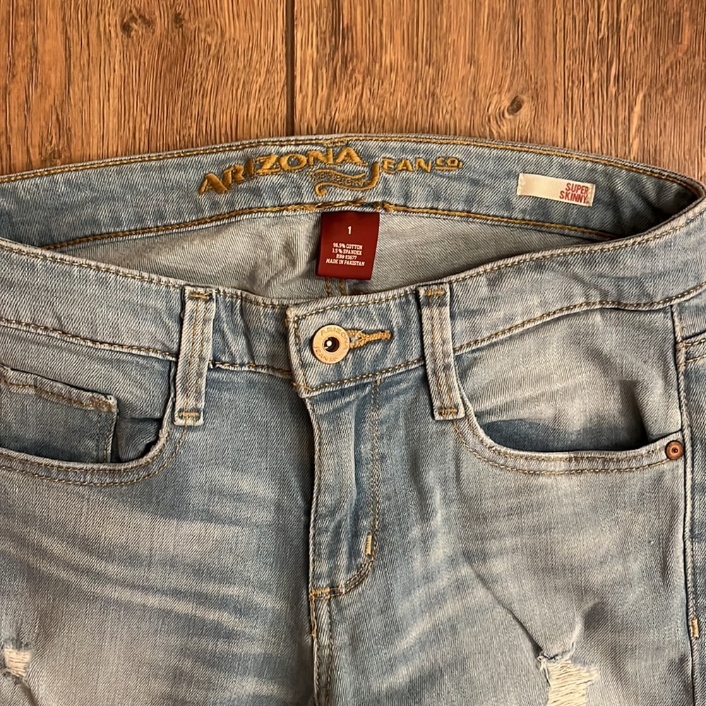Jeans - Picture 3 of 4